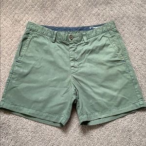 Tommy Bahama 6” Chino Short Size 32